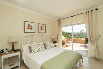 ae494a9afc5862b0e41b46cb8cc2ee57 - 15