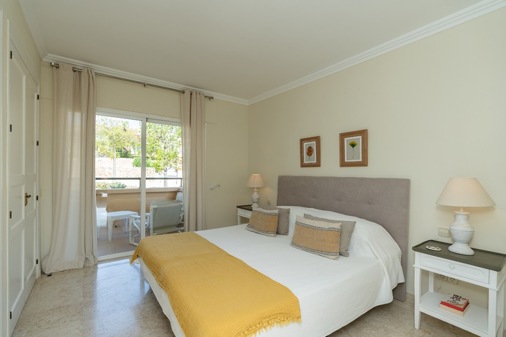 ae494a9afc5862b0e41b46cb8cc2ee57 - 19