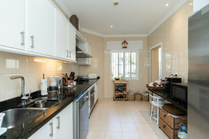 ae494a9afc5862b0e41b46cb8cc2ee57 - 24