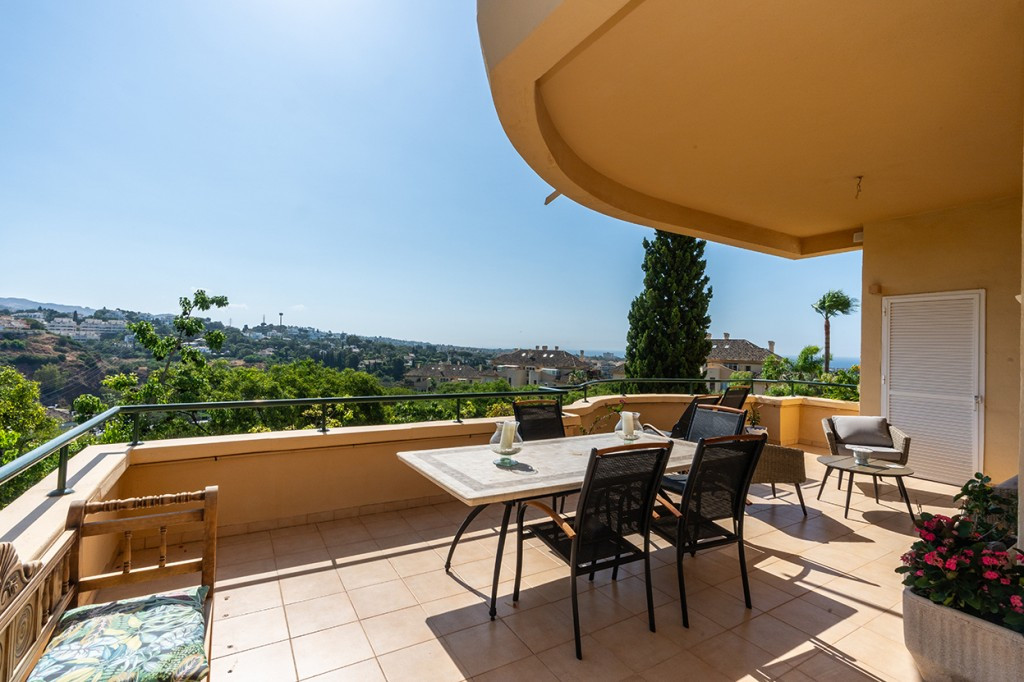 ae494a9afc5862b0e41b46cb8cc2ee57 - 26