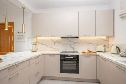 aea9ddeedde850ef5a541f442e52c287 - 18