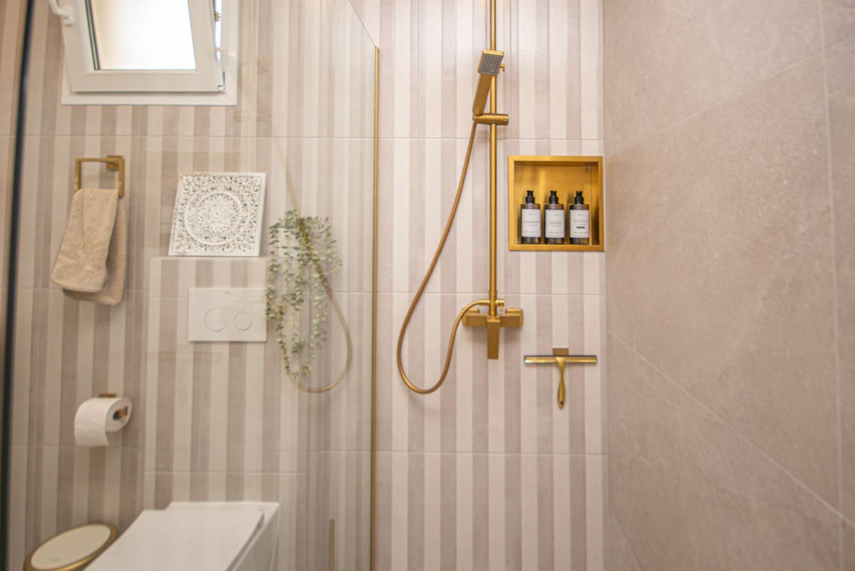 aea9ddeedde850ef5a541f442e52c287 - 43