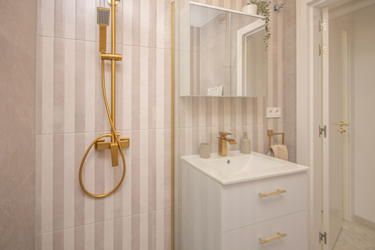 aea9ddeedde850ef5a541f442e52c287 - 45