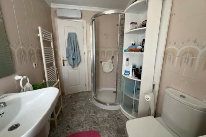 aed48d023b21e9a6df5fcd0796d24504 - 12