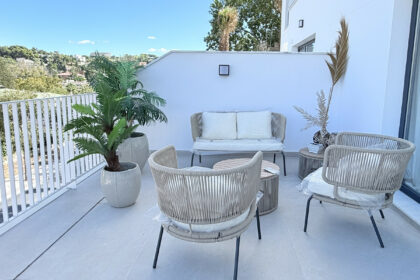 aed947739c6d55e290752302d94ab301 - 32