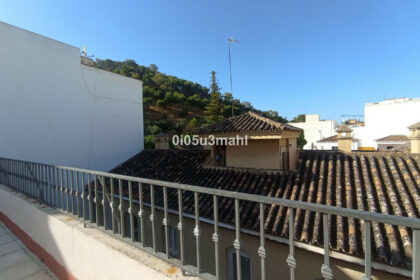 af09bcfc72558d3a0631644736f9136c - 36