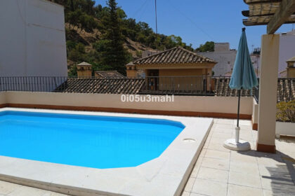 af09bcfc72558d3a0631644736f9136c - 37