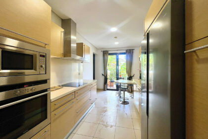 af1afcf2f0dbe86e8641f66cc401a4cb - 30