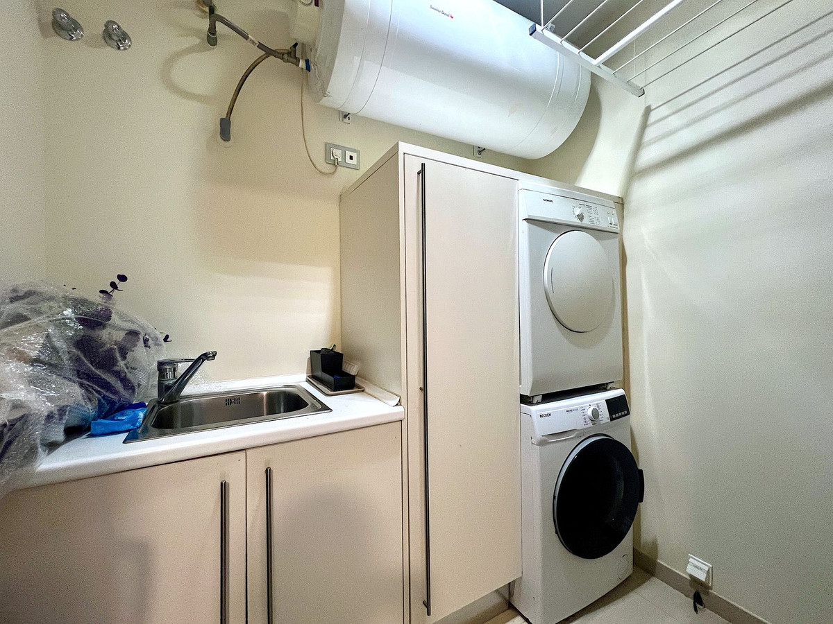 af1afcf2f0dbe86e8641f66cc401a4cb - 33