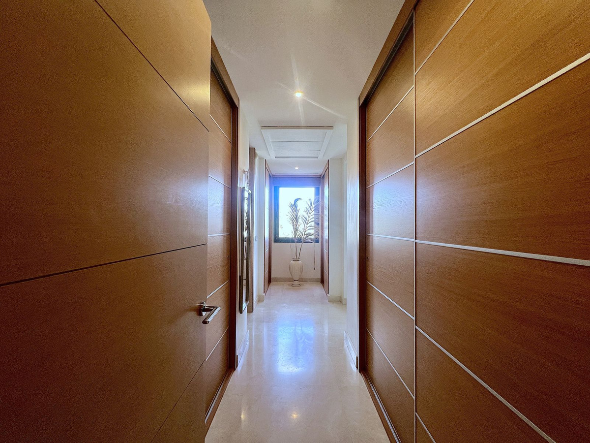 af1afcf2f0dbe86e8641f66cc401a4cb - 50