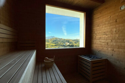 af6a9c1ffb9e4f9afccbc5c701838e0c - 19