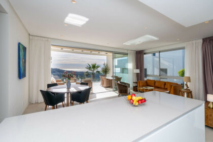 af6a9c1ffb9e4f9afccbc5c701838e0c - 3