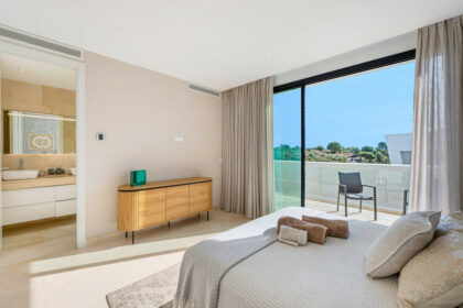 afec42f31752d1c28cf211dd68c857f9 - 10