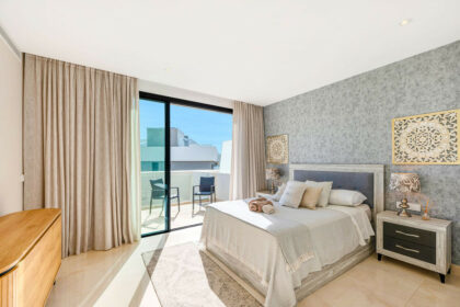 afec42f31752d1c28cf211dd68c857f9 - 11