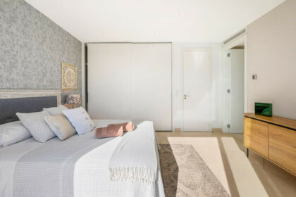 afec42f31752d1c28cf211dd68c857f9 - 13