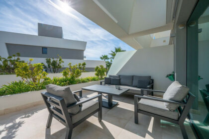 afec42f31752d1c28cf211dd68c857f9 - 27