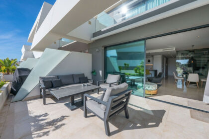 afec42f31752d1c28cf211dd68c857f9 - 31