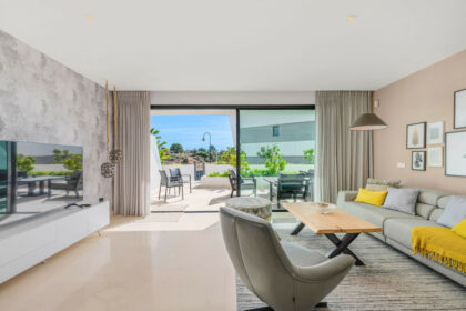 afec42f31752d1c28cf211dd68c857f9 - 32