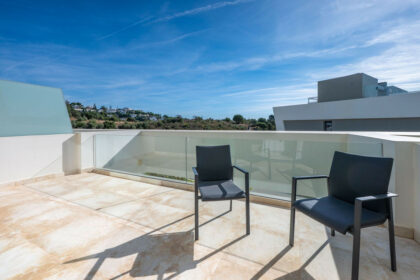 afec42f31752d1c28cf211dd68c857f9 - 8