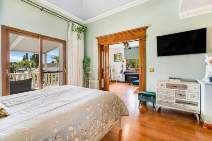 b071de3b02b8d2ad531405f2af9aef2e - 17