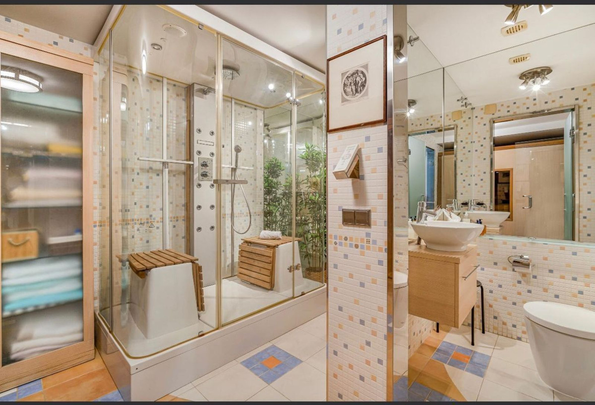 b071de3b02b8d2ad531405f2af9aef2e - 21