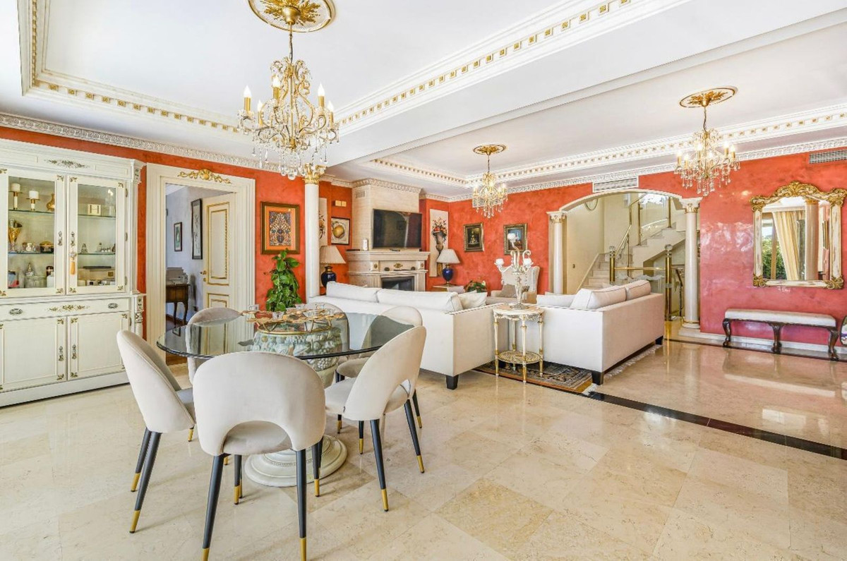 b071de3b02b8d2ad531405f2af9aef2e - 29