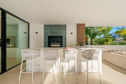 b0bede9a36cea3474dcfdbbe65d26d88 - 11