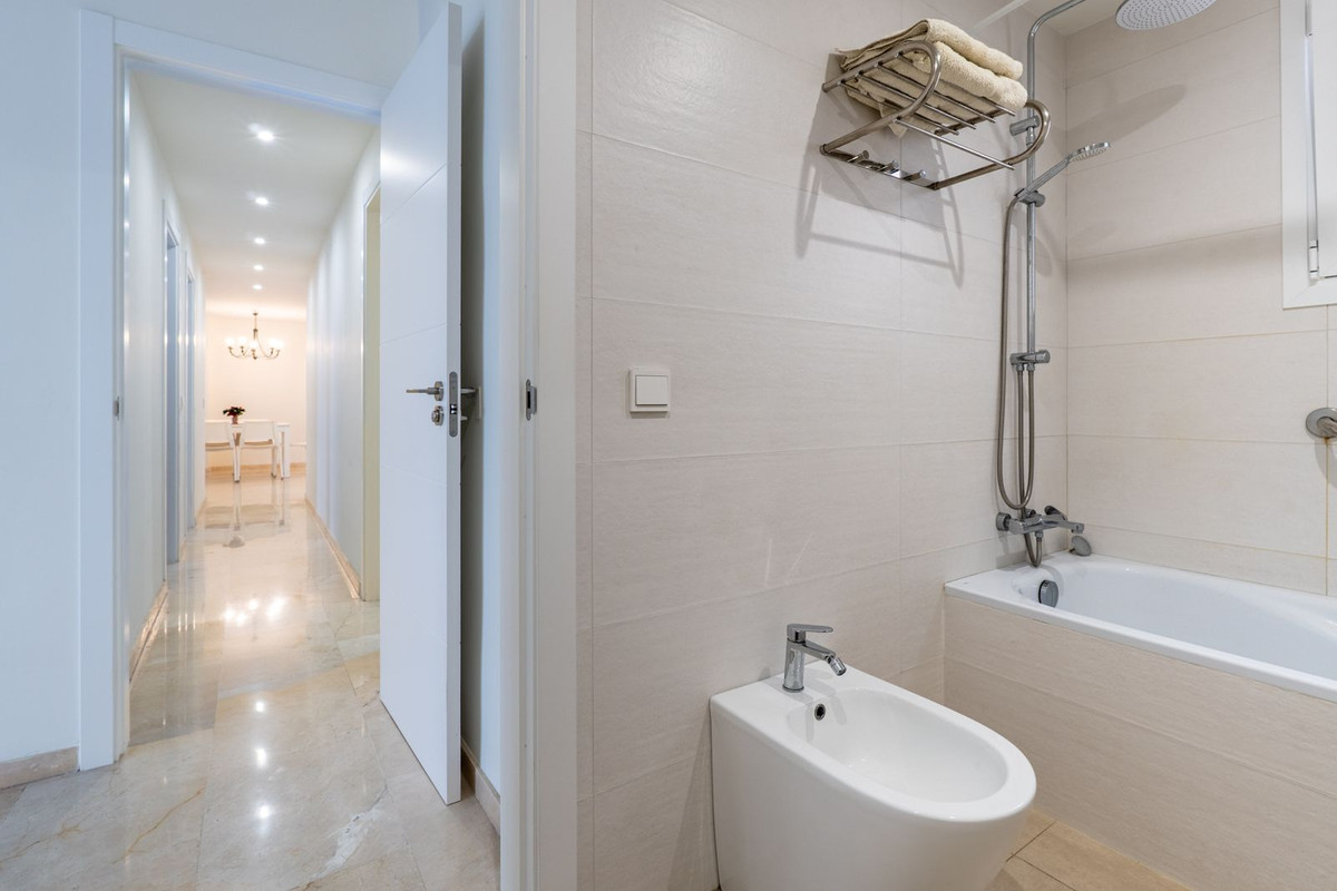 b1c37360b01e27ed9a43bcd4ab8f4104 - 14