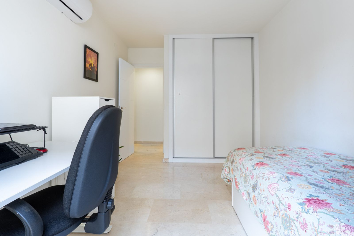 b1c37360b01e27ed9a43bcd4ab8f4104 - 15