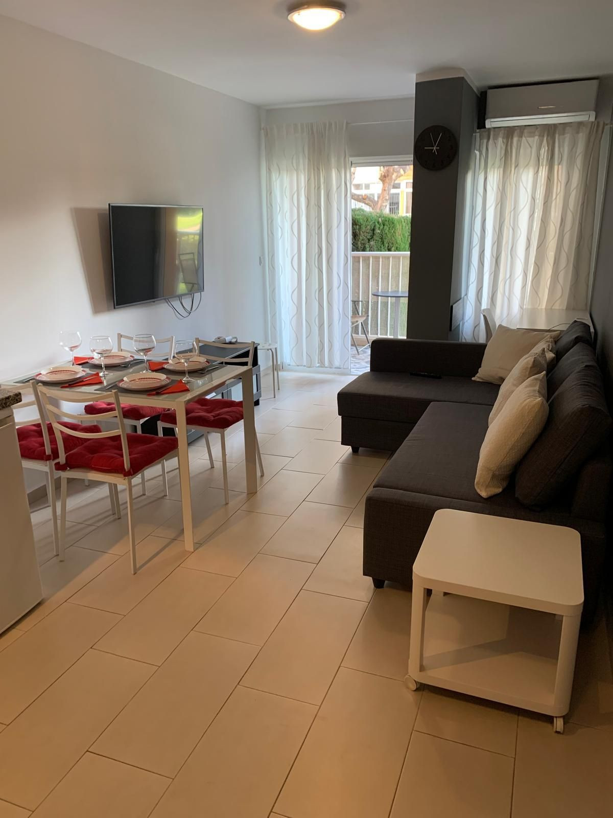 b32ce3ecdbc578a92e9dd79c861415c9 - 14