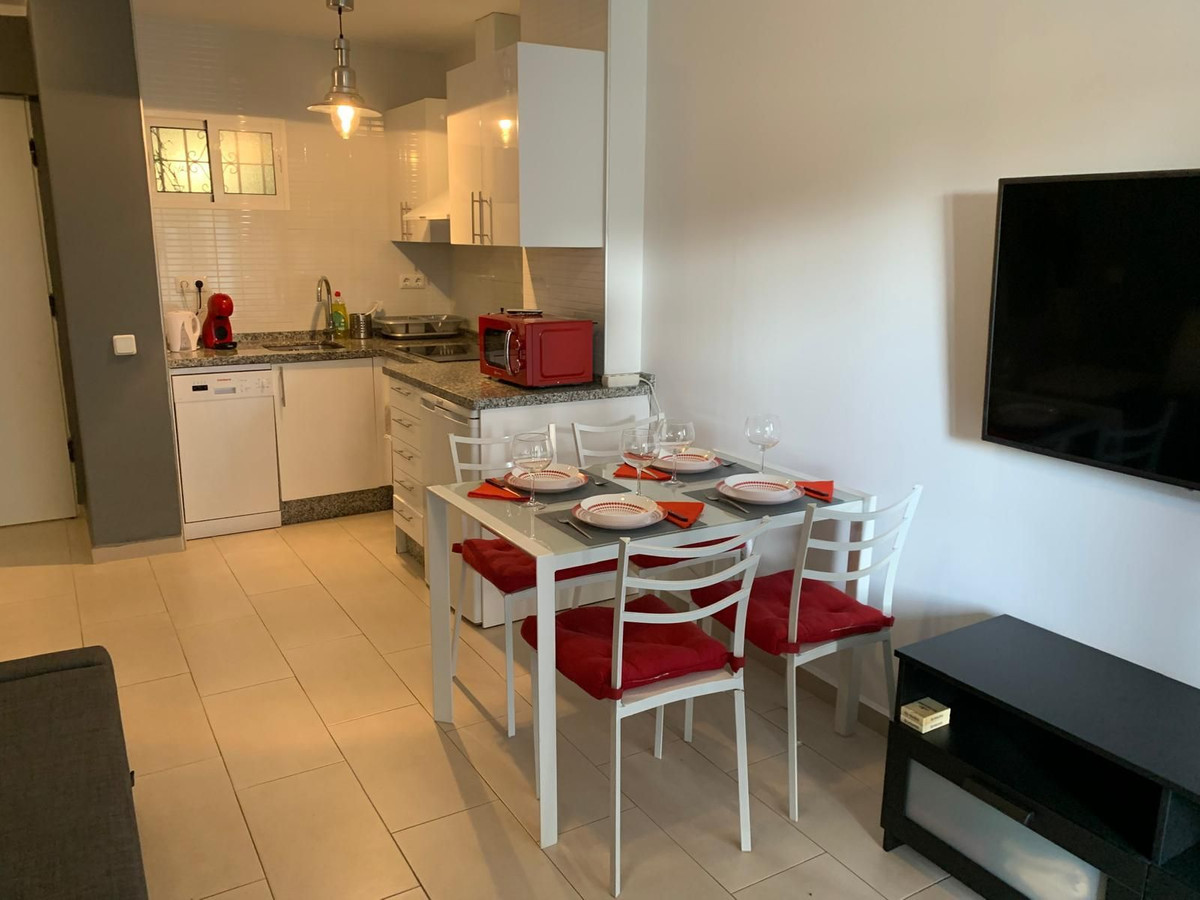 b32ce3ecdbc578a92e9dd79c861415c9 - 19