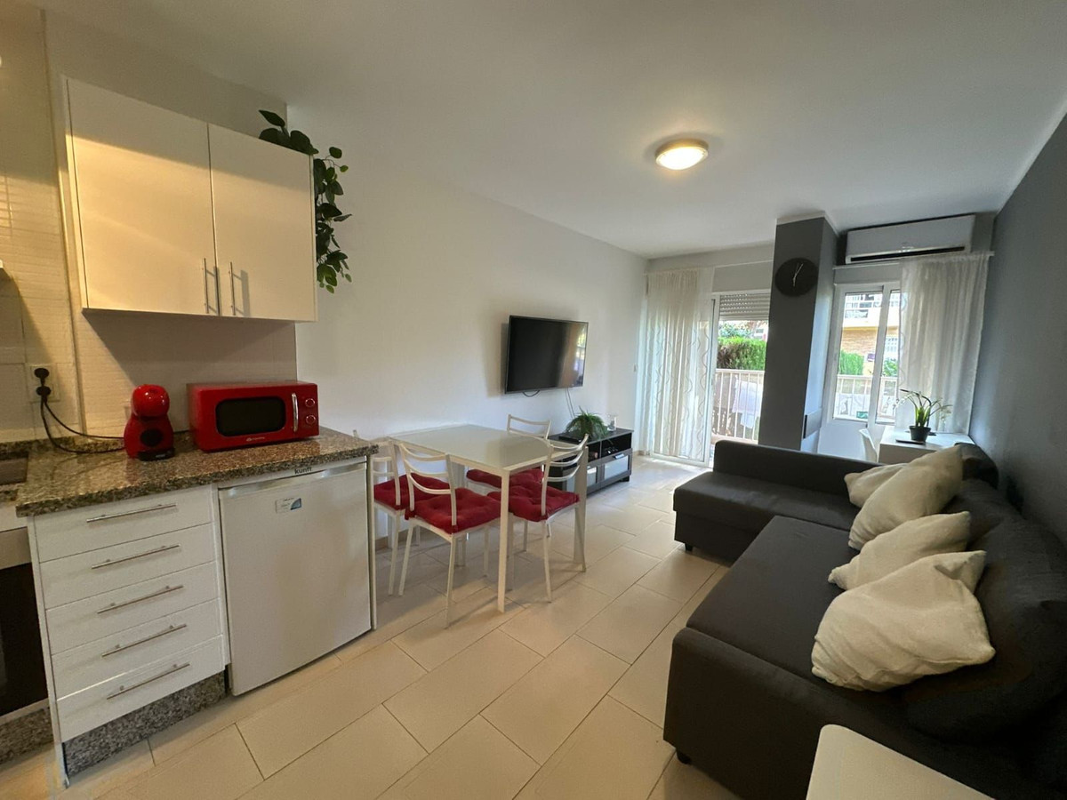 b32ce3ecdbc578a92e9dd79c861415c9 - 9