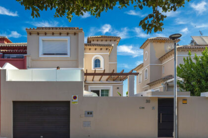 b36274f9ba26d634a34f6e0295d03f3a - 1