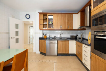 b36274f9ba26d634a34f6e0295d03f3a - 13