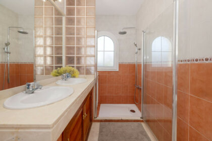 b36274f9ba26d634a34f6e0295d03f3a - 37