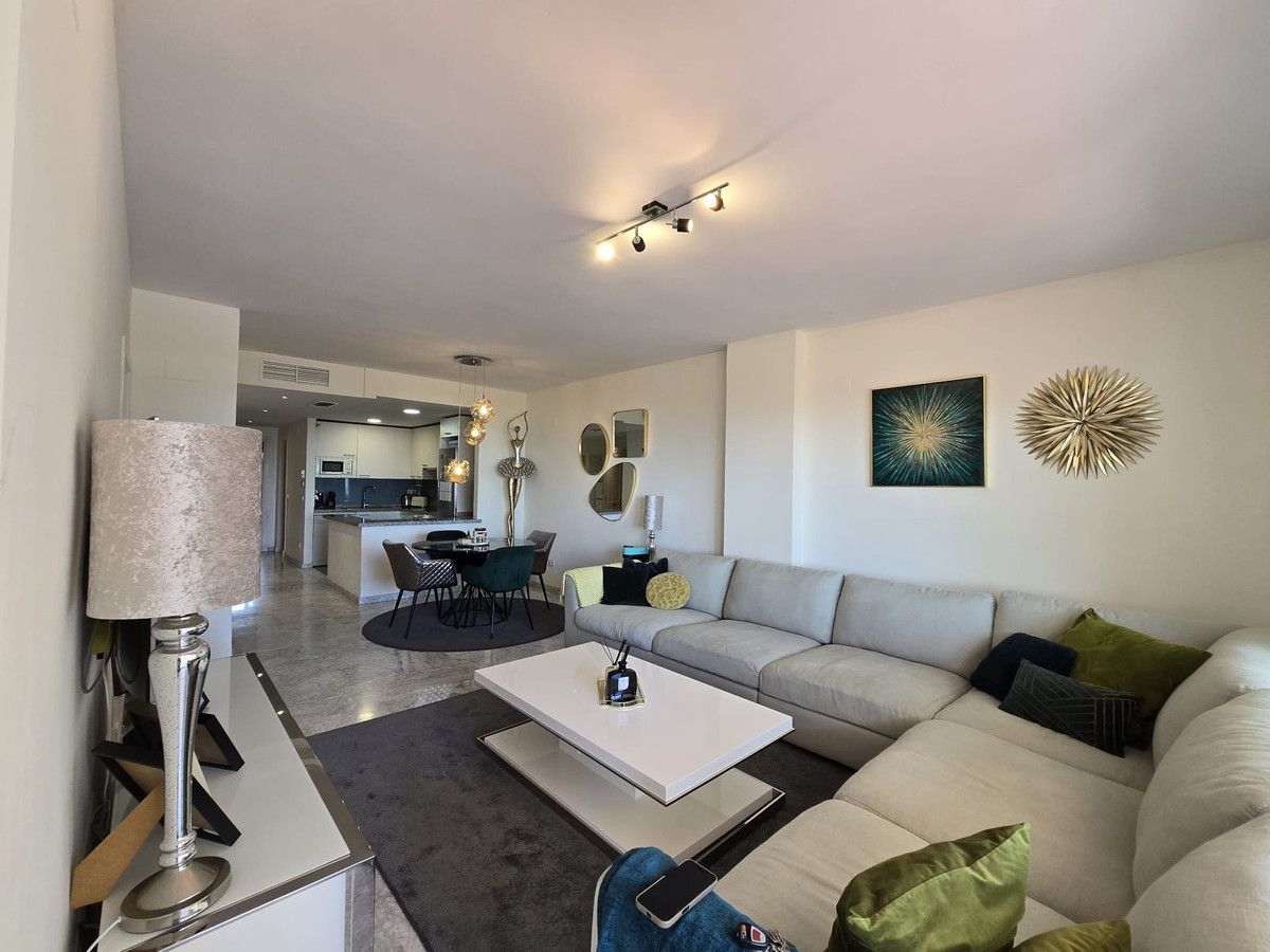 b3732bc38861bf69198ff82543f437ac - 17