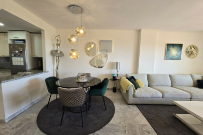 b3732bc38861bf69198ff82543f437ac - 18