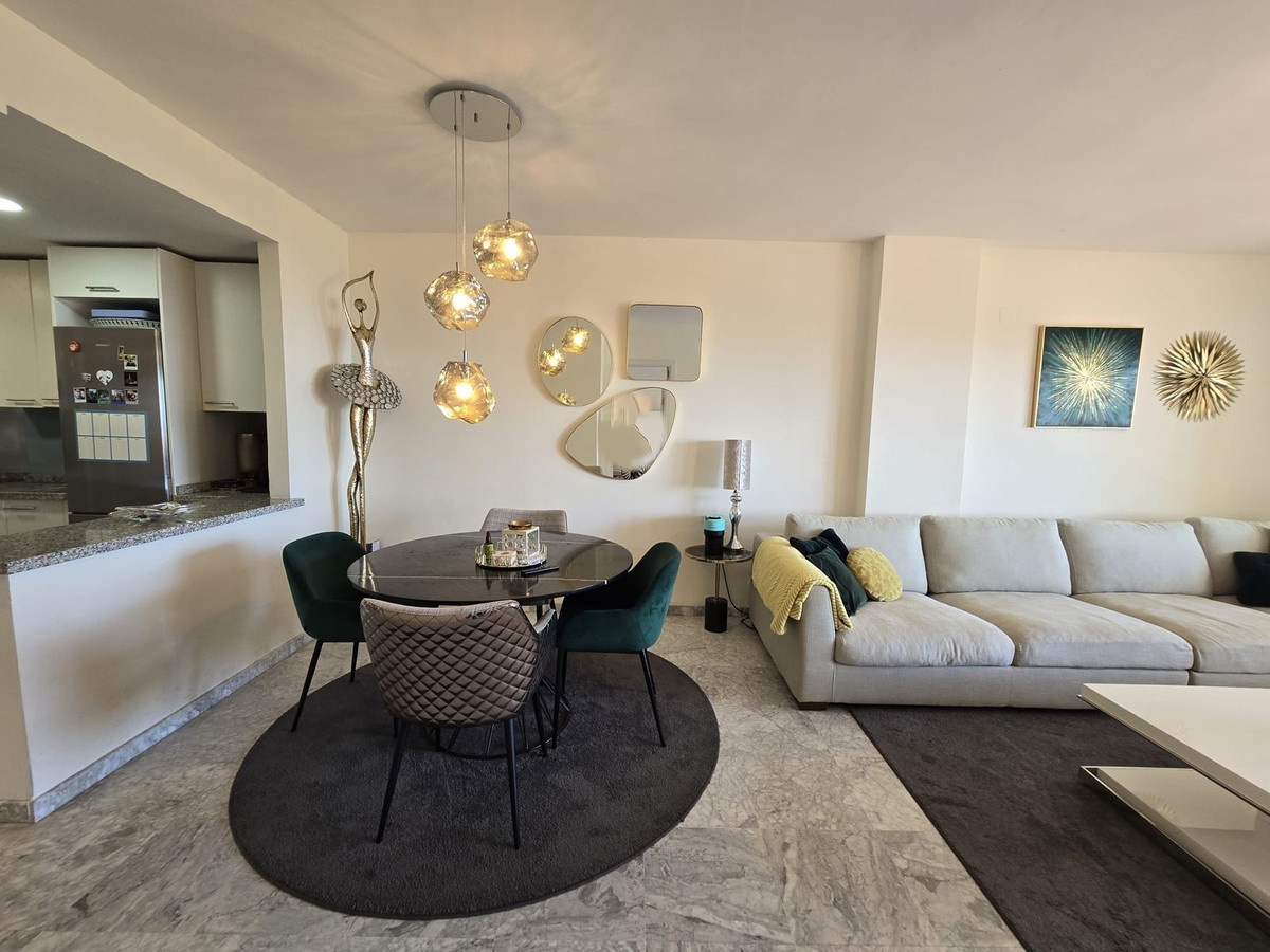 b3732bc38861bf69198ff82543f437ac - 18