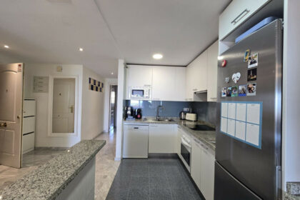 b3732bc38861bf69198ff82543f437ac - 24