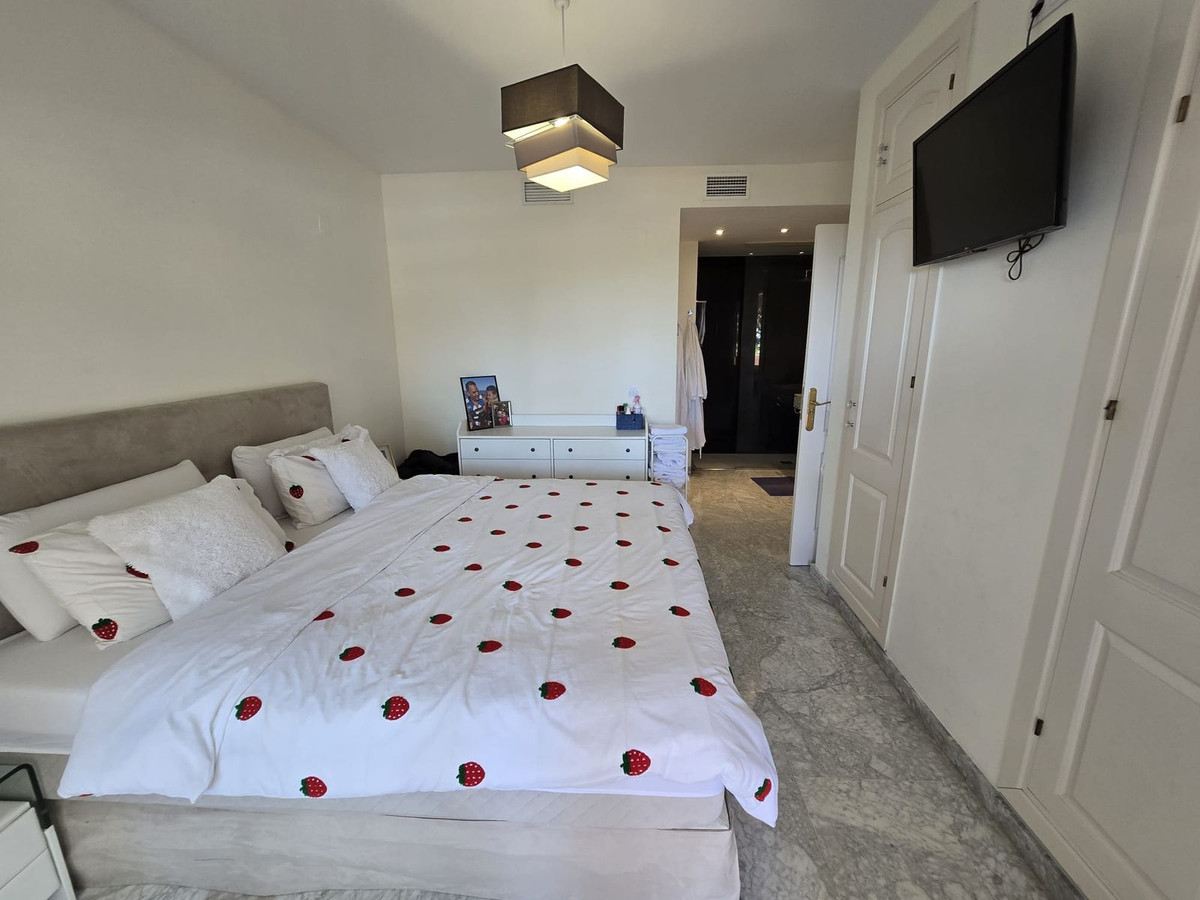 b3732bc38861bf69198ff82543f437ac - 30