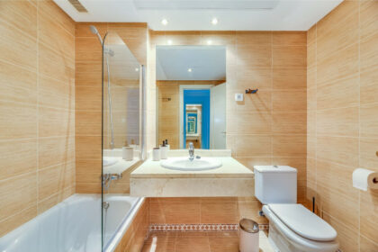 b3c3a833e1c8542d063130826187f1e4 - 12