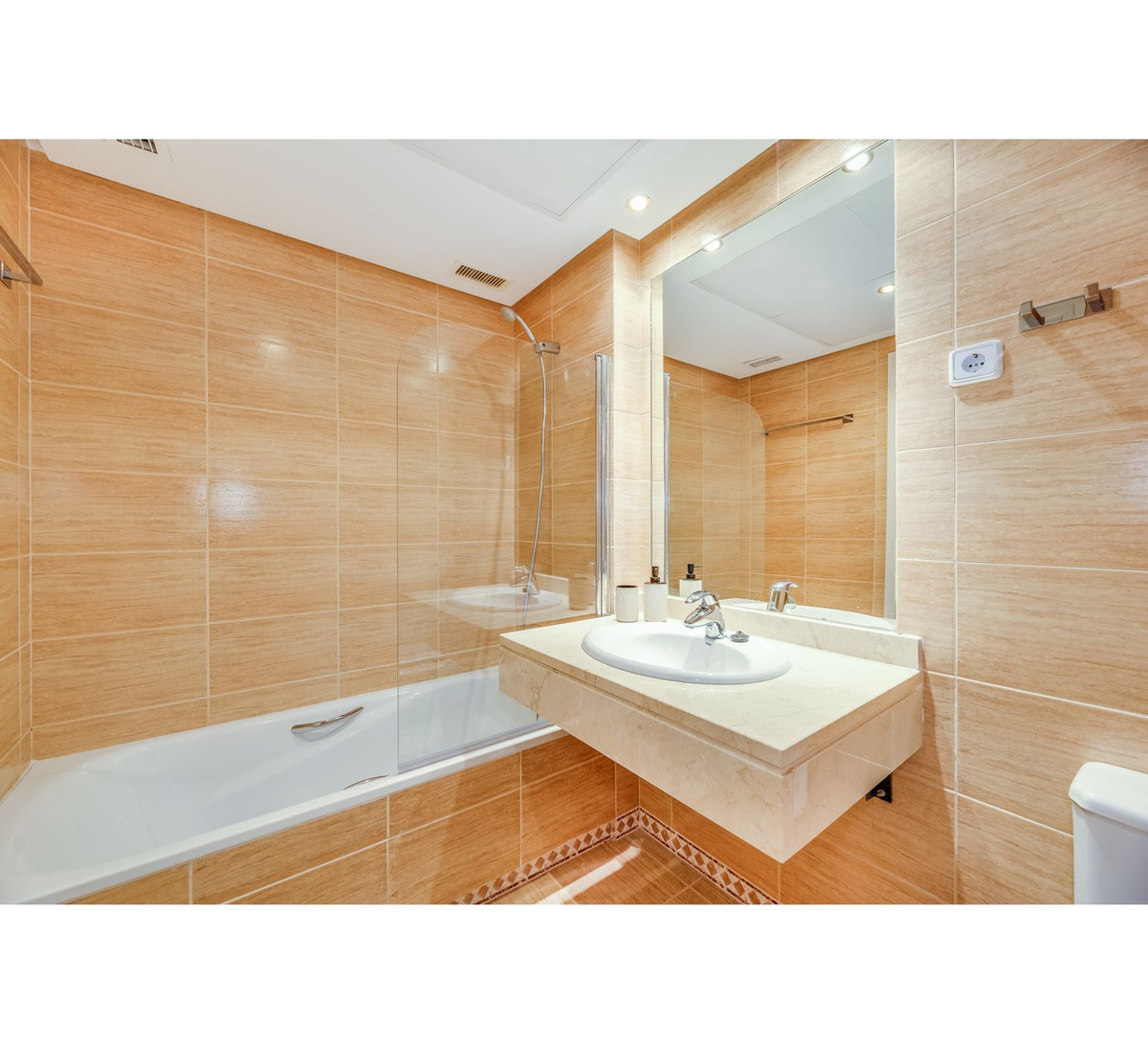 b3c3a833e1c8542d063130826187f1e4 - 13