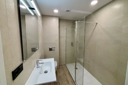 b4001a0a5b9c46e7267c666b7edc5bd3 - 24