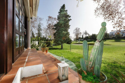 b424085e95515d5d09a77ee5aa01bd00 - 11