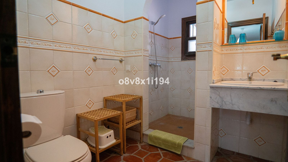 b4462de4faf6f106950c55c04e779fe7 - 16