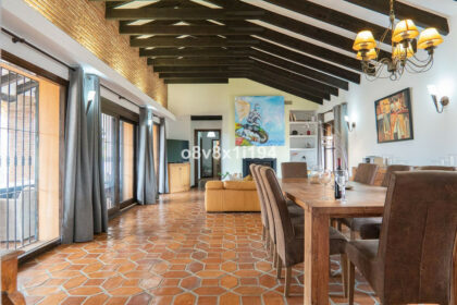 b4462de4faf6f106950c55c04e779fe7 - 2