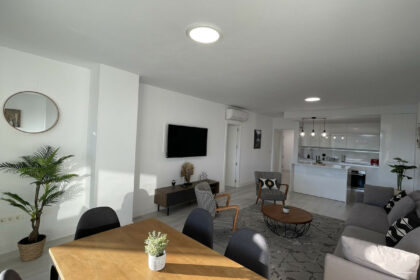 b44ff4e2d1063e047e837dd422c759a3 - 11