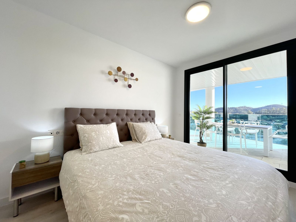 b44ff4e2d1063e047e837dd422c759a3 - 8