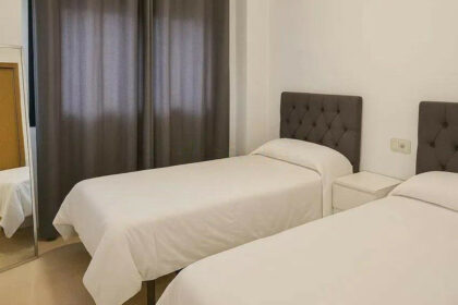 b479d7514d9fb16ff11bd96de0ee98cf - 20