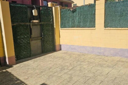 b479d7514d9fb16ff11bd96de0ee98cf - 28